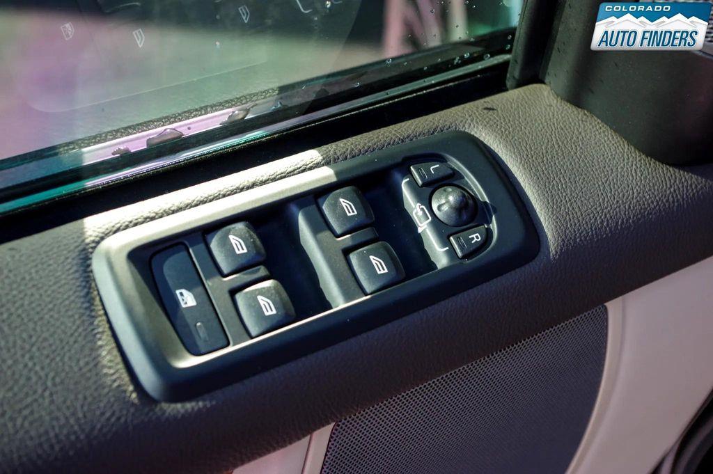 used 2016 Land Rover LR4 car, priced at $17,498
