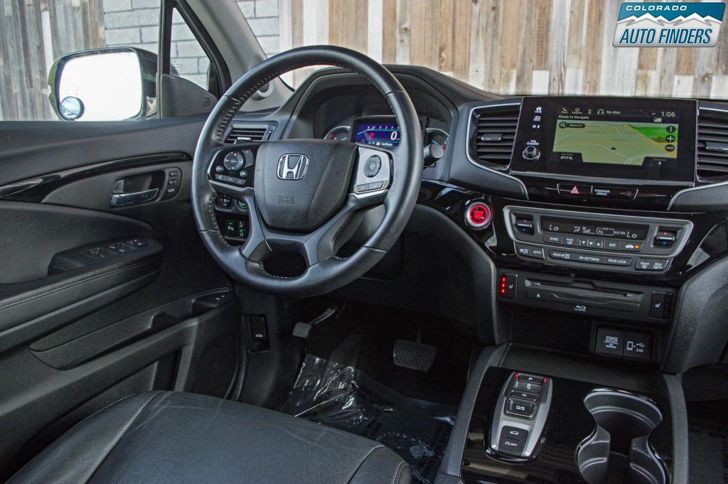 used 2021 Honda Pilot car, priced at $31,998