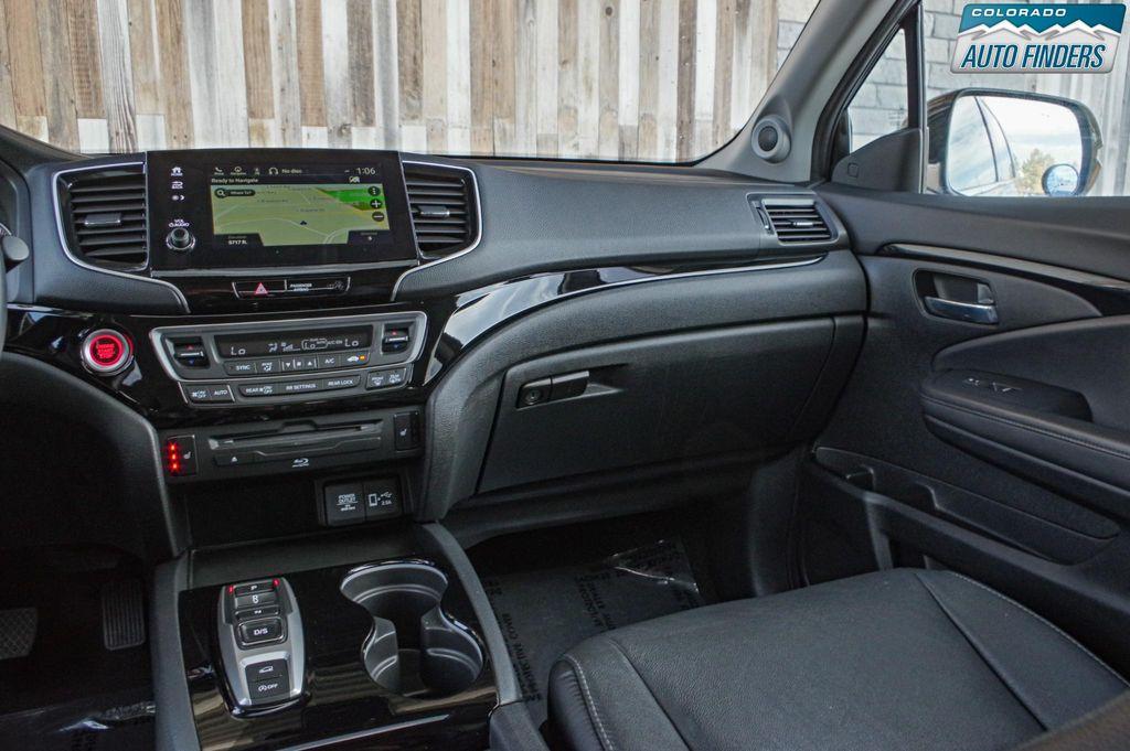 used 2021 Honda Pilot car, priced at $31,998