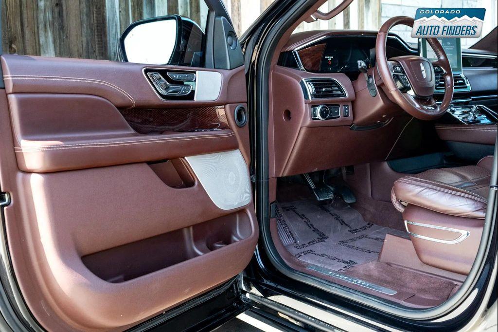 used 2020 Lincoln Navigator car, priced at $47,998