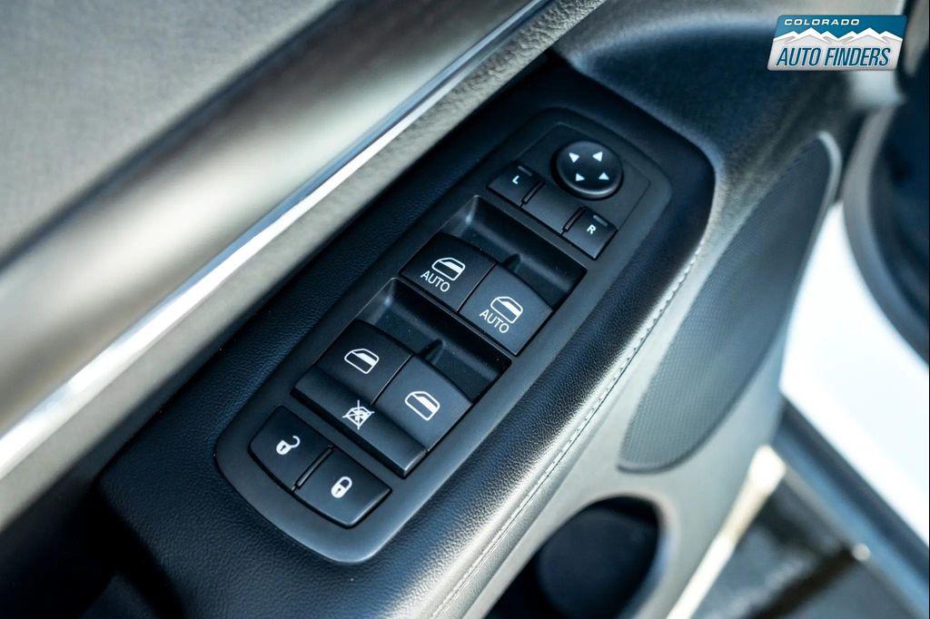 used 2014 Jeep Grand Cherokee car, priced at $14,990