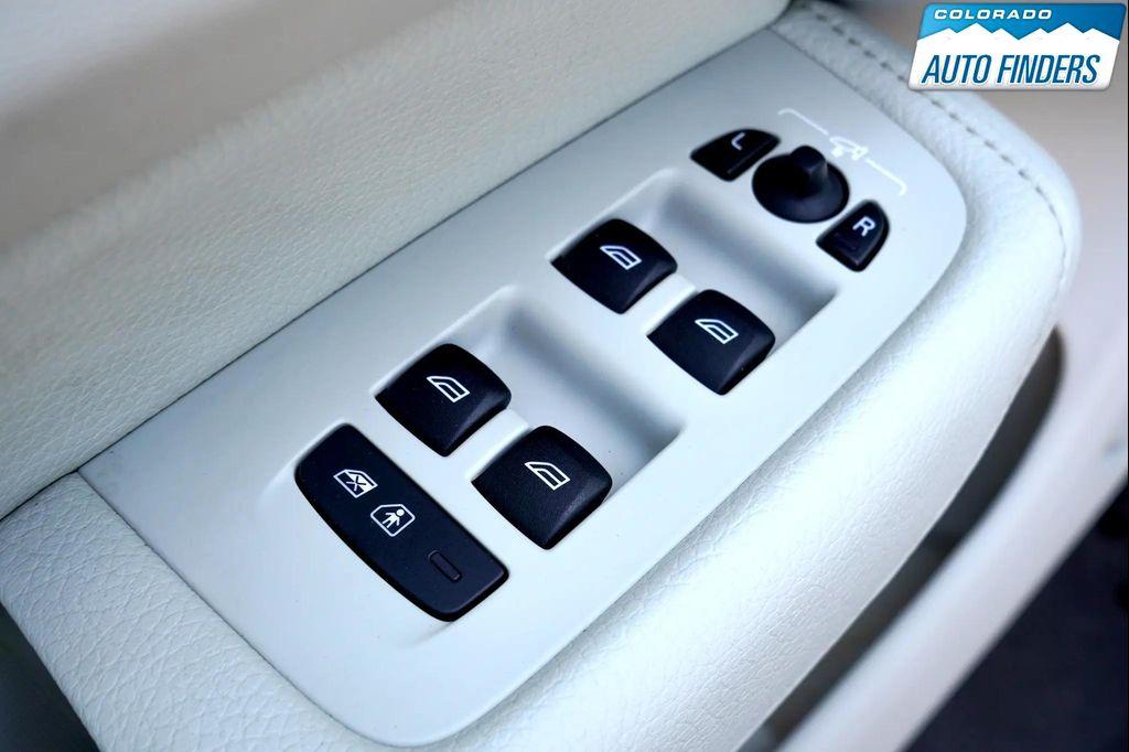 used 2020 Volvo XC60 car, priced at $27,990