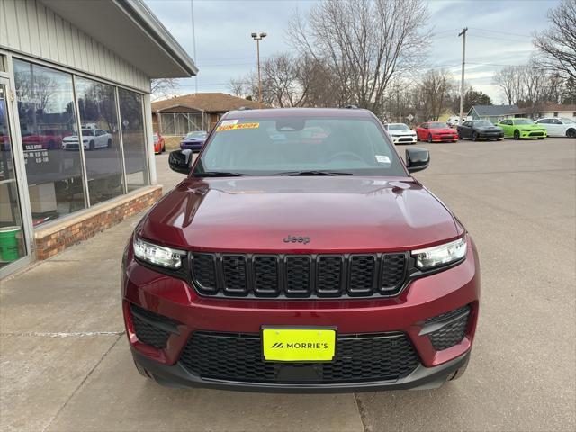 new 2024 Jeep Grand Cherokee car, priced at $44,170