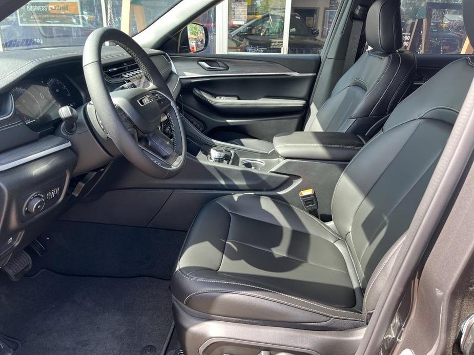 new 2024 Jeep Grand Cherokee L car, priced at $49,991