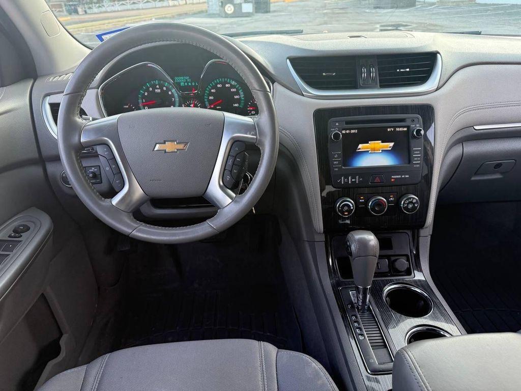 used 2015 Chevrolet Traverse car, priced at $9,750