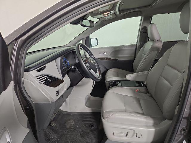 used 2019 Toyota Sienna car, priced at $34,034