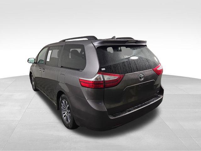 used 2019 Toyota Sienna car, priced at $34,034