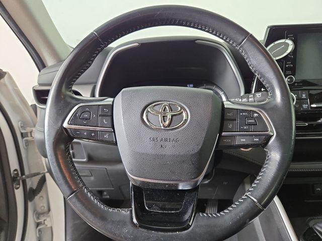 used 2021 Toyota Highlander car, priced at $28,125