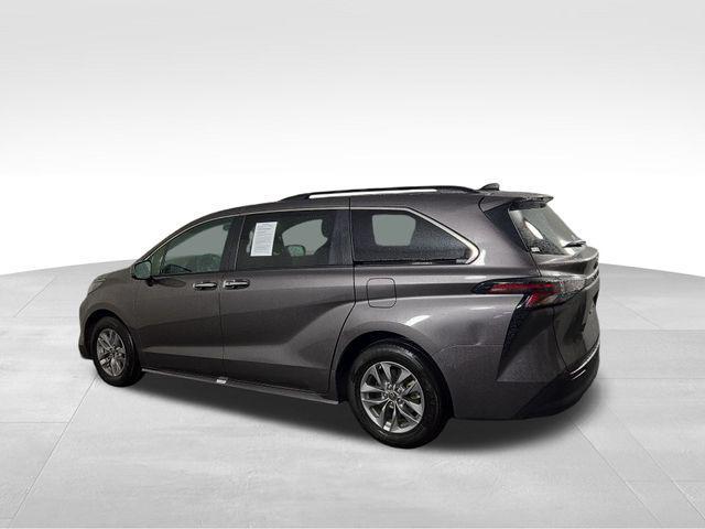 used 2024 Toyota Sienna car, priced at $40,266