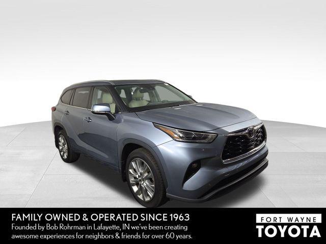 used 2021 Toyota Highlander car, priced at $29,242
