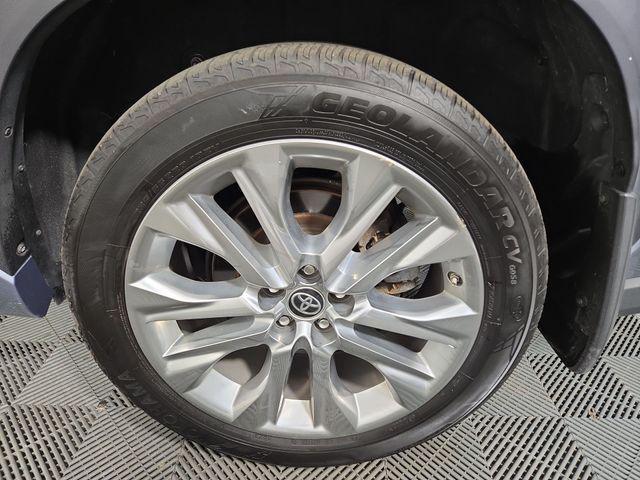 used 2021 Toyota Highlander car, priced at $29,242