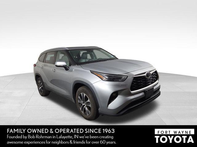 used 2023 Toyota Highlander car, priced at $31,079