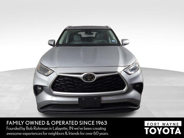used 2023 Toyota Highlander car, priced at $31,079