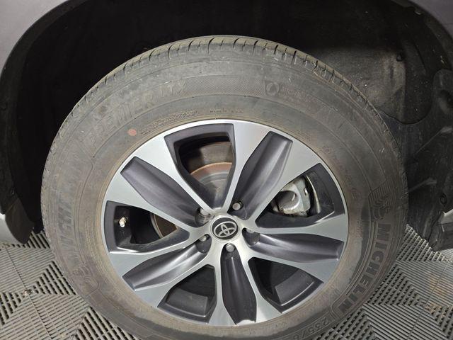 used 2023 Toyota Highlander car, priced at $31,079