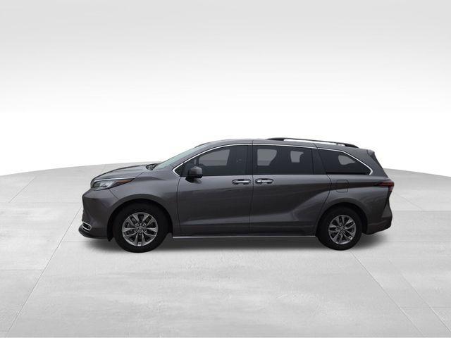 used 2022 Toyota Sienna car, priced at $40,999