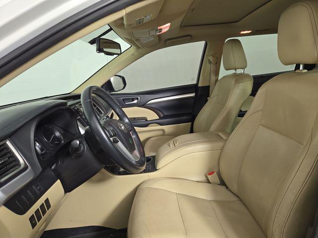 used 2015 Toyota Highlander car, priced at $16,666