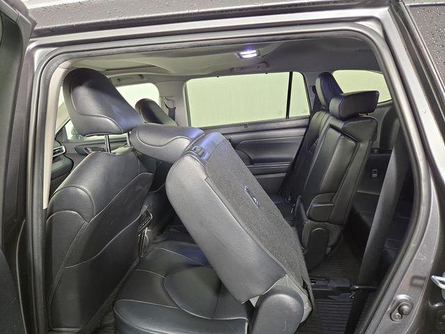 used 2022 Toyota Highlander car, priced at $35,228