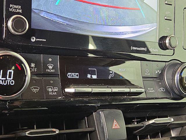 used 2022 Toyota Highlander car, priced at $35,229