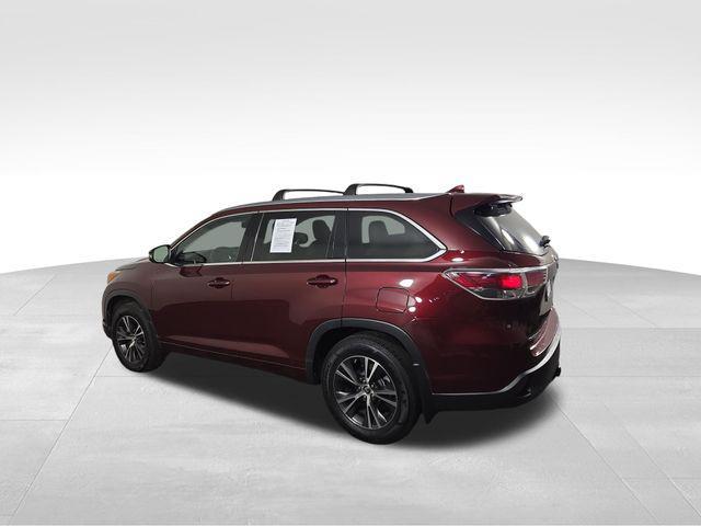 used 2016 Toyota Highlander car, priced at $20,871