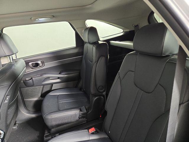 used 2023 Kia Sorento Hybrid car, priced at $27,402