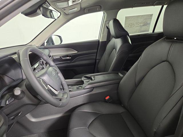 new 2025 Toyota Grand Highlander car, priced at $47,368