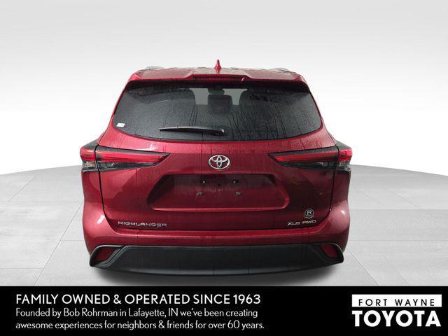 used 2023 Toyota Highlander car, priced at $32,573