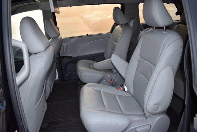 used 2017 Toyota Sienna car