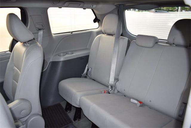 used 2017 Toyota Sienna car