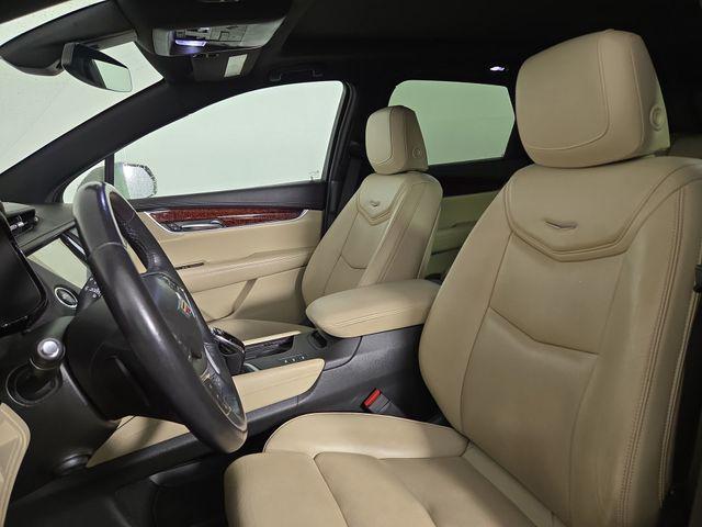 used 2017 Cadillac XT5 car, priced at $15,106