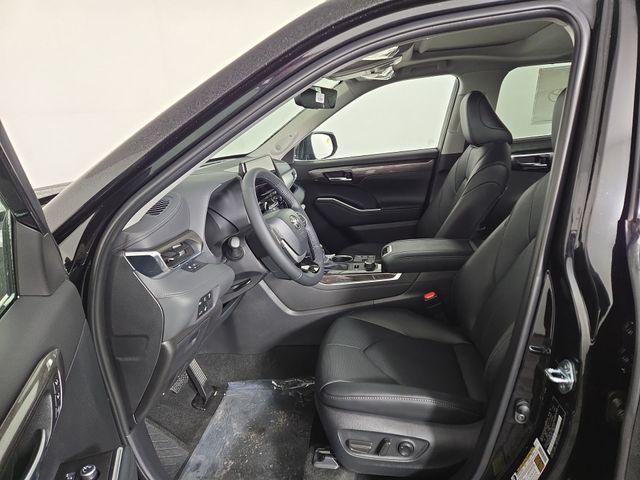 new 2026 Toyota Highlander car, priced at $48,863
