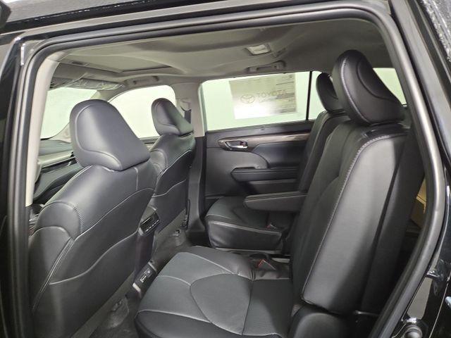 new 2026 Toyota Highlander car, priced at $48,863