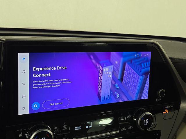 used 2023 Toyota Highlander car, priced at $33,829