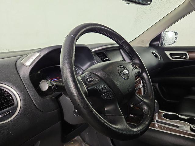 used 2020 Nissan Pathfinder car, priced at $17,189