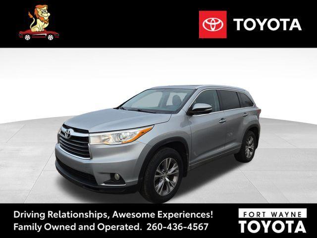 used 2014 Toyota Highlander car, priced at $15,900