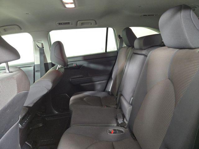 used 2022 Toyota Highlander car, priced at $31,178