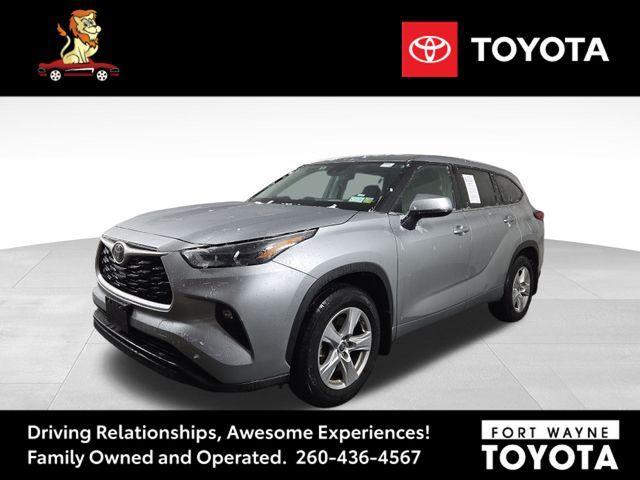 used 2022 Toyota Highlander car, priced at $31,178