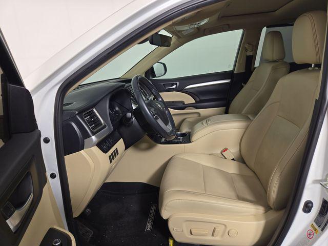 used 2019 Toyota Highlander car, priced at $27,923