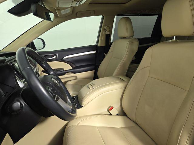 used 2019 Toyota Highlander car, priced at $27,923