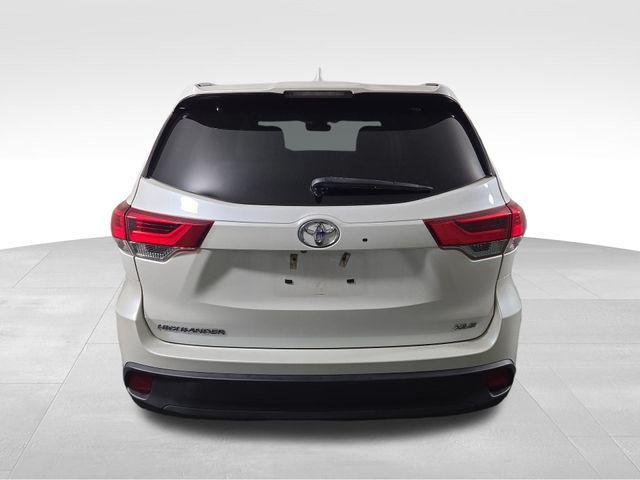 used 2019 Toyota Highlander car, priced at $27,923