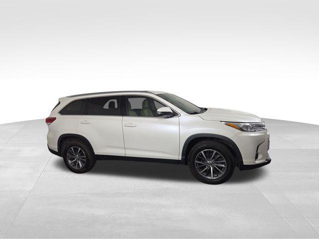 used 2019 Toyota Highlander car, priced at $27,923