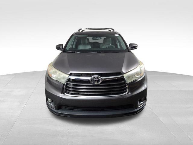 used 2015 Toyota Highlander car, priced at $16,991