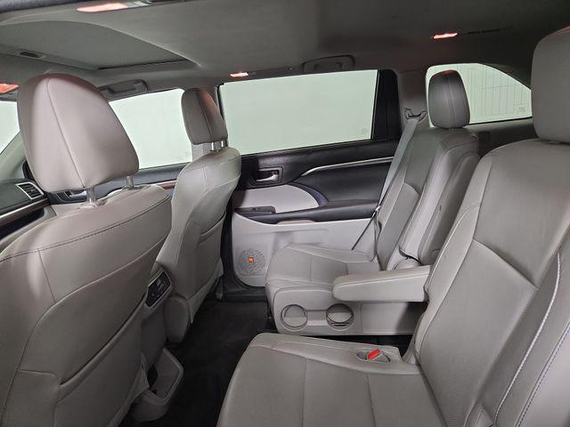 used 2015 Toyota Highlander car, priced at $16,991