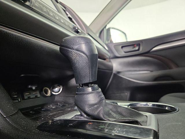 used 2019 Toyota Highlander car, priced at $20,365