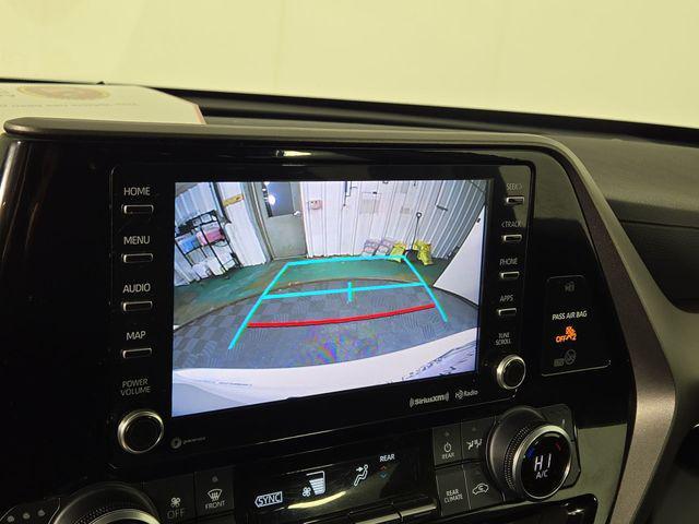 used 2022 Toyota Highlander car, priced at $37,166
