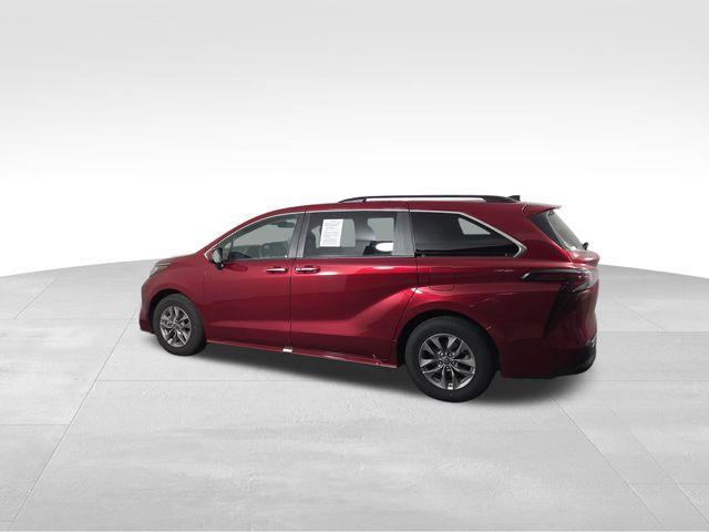 used 2023 Toyota Sienna car, priced at $33,726