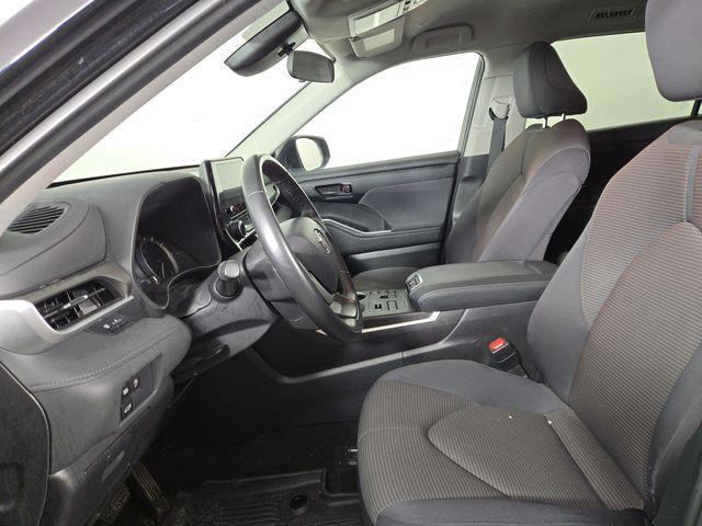 used 2023 Toyota Highlander car, priced at $33,200