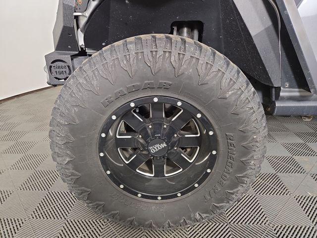 used 2020 Jeep Gladiator car, priced at $27,755