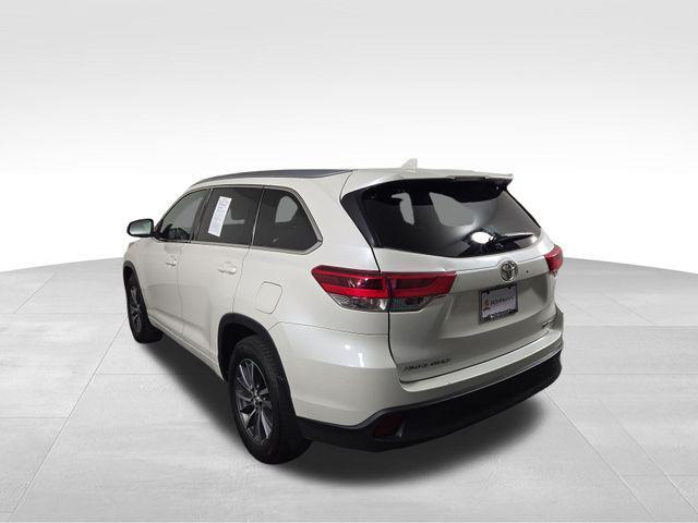 used 2018 Toyota Highlander car, priced at $24,378