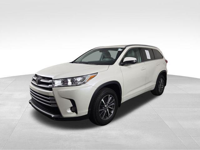 used 2018 Toyota Highlander car, priced at $24,378