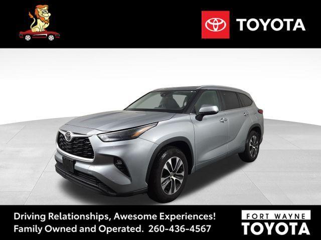 used 2023 Toyota Highlander car, priced at $31,187